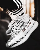<strong>Yeezy</strong>