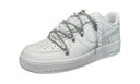 Nike Air Force 1 Double Rope Laces White Silver Chain – białe AF1 custom z rope laces i srebrnym łańcuszkiem. Czysty design, luksusowy detal, 100% oryginał. Street-Zone.pl.